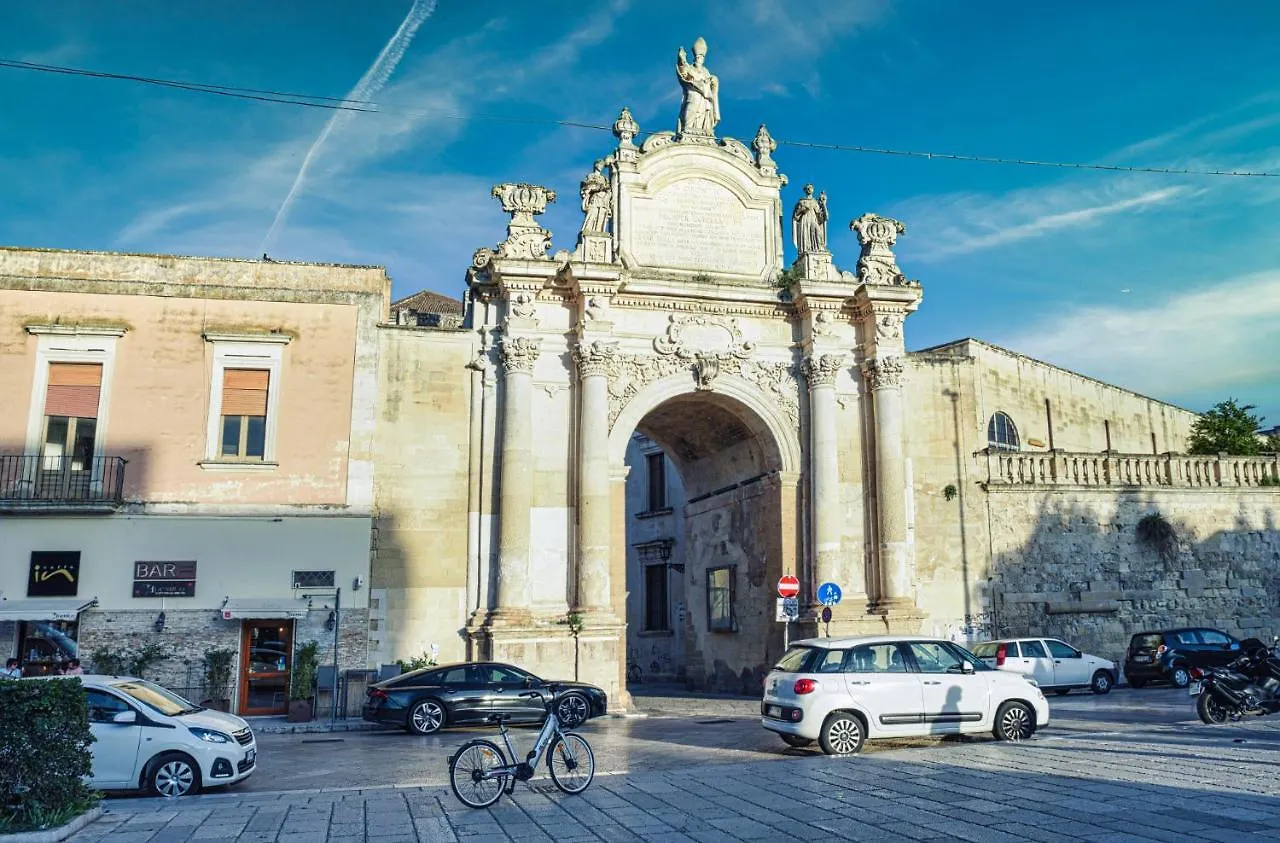 Milestone Inn Lecce 0*,